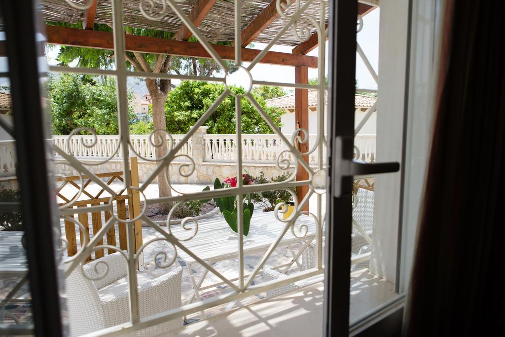Apartamentos Casa Torres - Adults Only Альбир Экстерьер фото